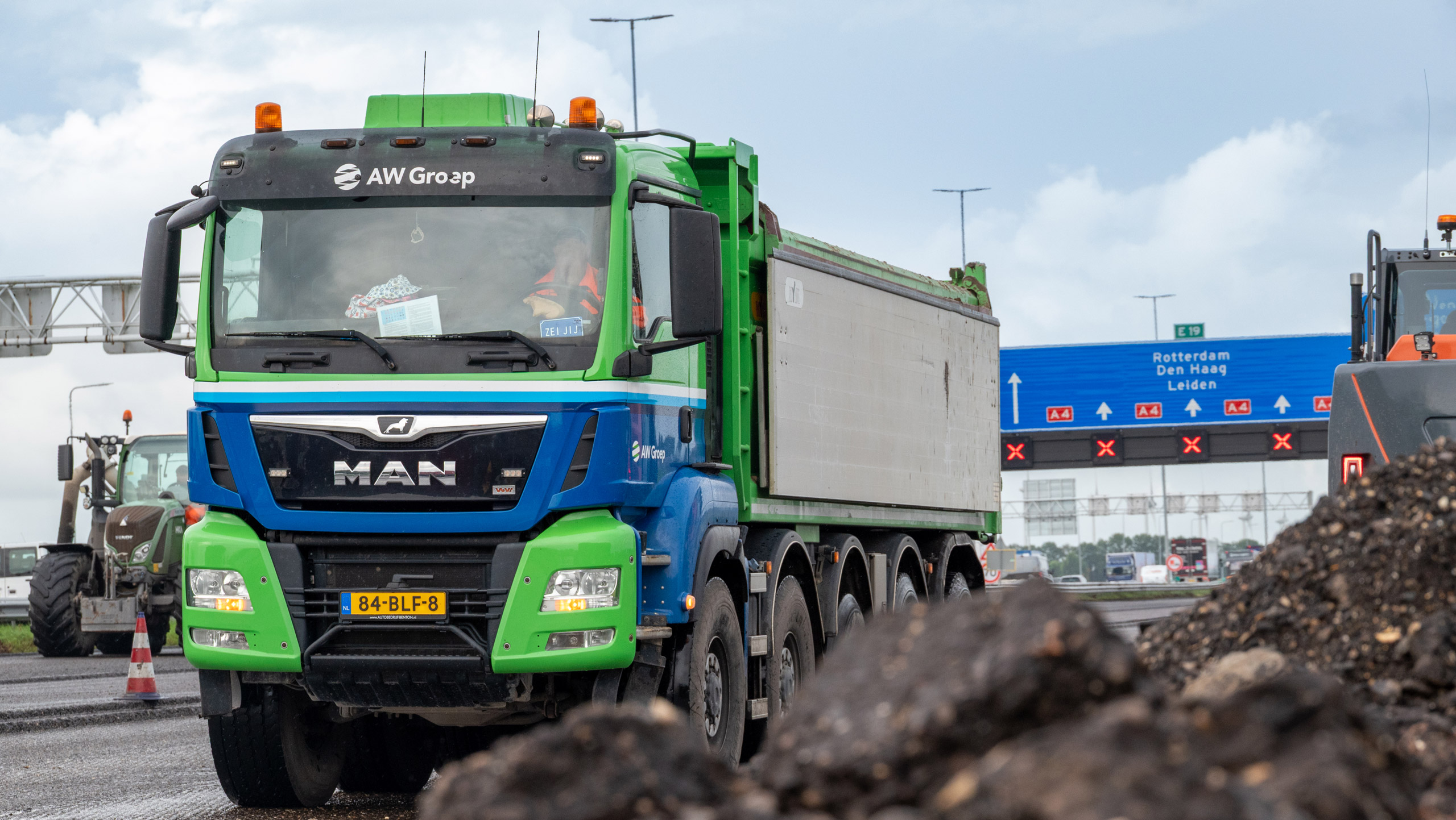 Groene wagen op de A4.